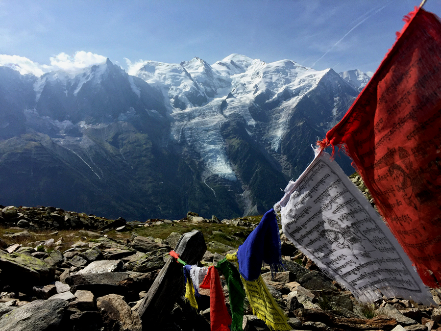 Vue sur le Mont Blanc lors du tour des Aiguilles Rouges